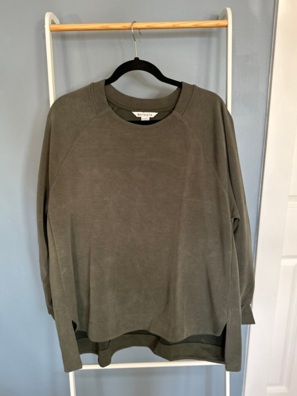 Athleta Olive Raglan Crewneck Sweatshirt 1X